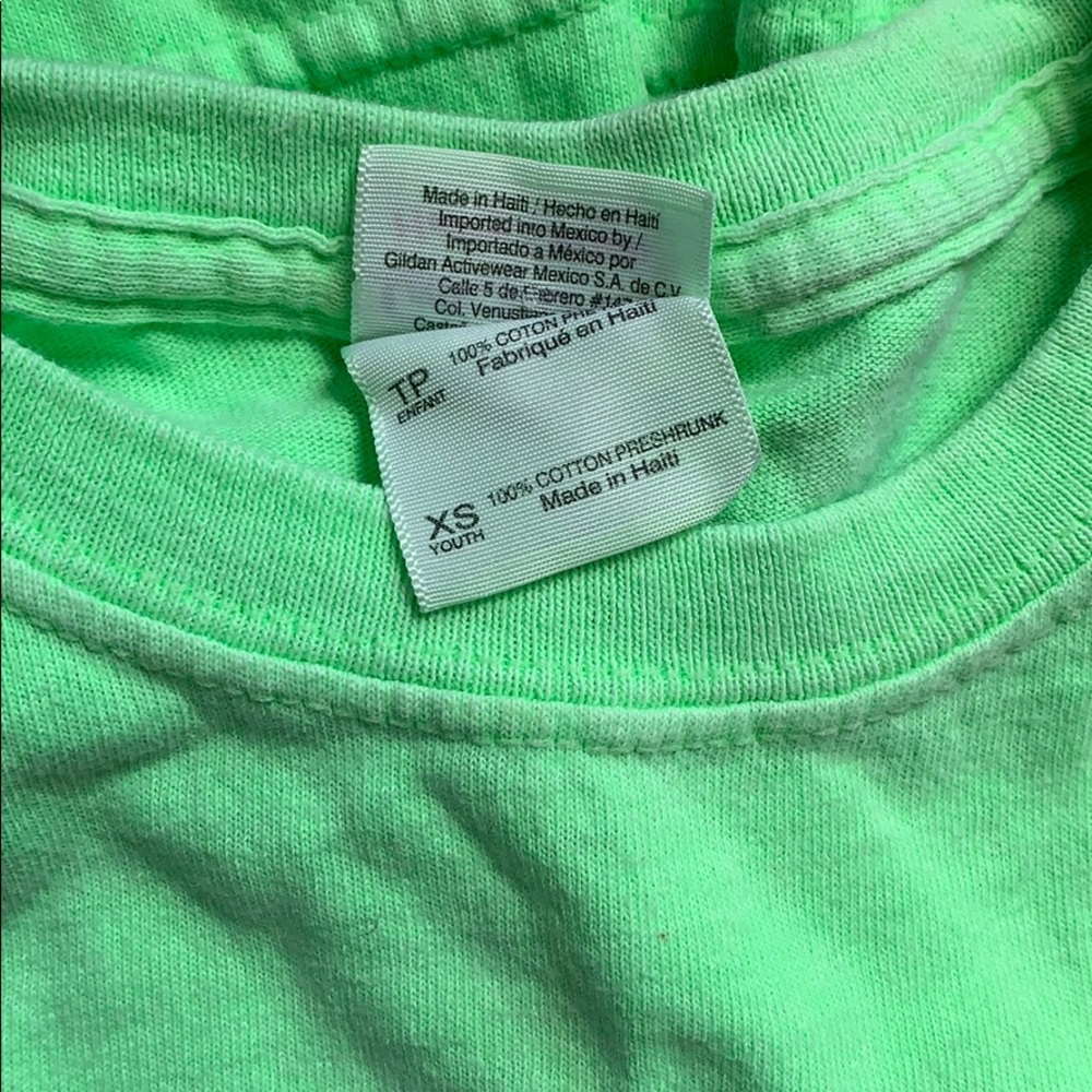 Great cond. girls sz XS & S tshirts - Picture 3 of 6